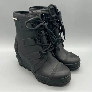 Sorel Joan of Arctic Black Rubber Wedge Rain Boots Size 8